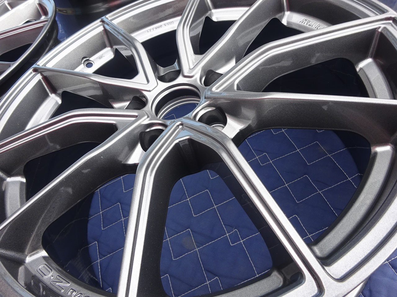 スターグラファイト