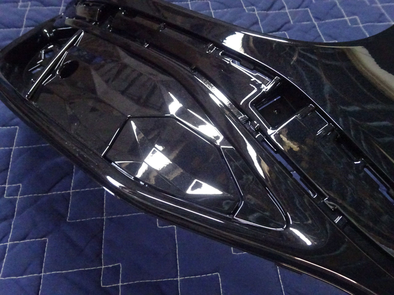 トーイングフックカバー付き