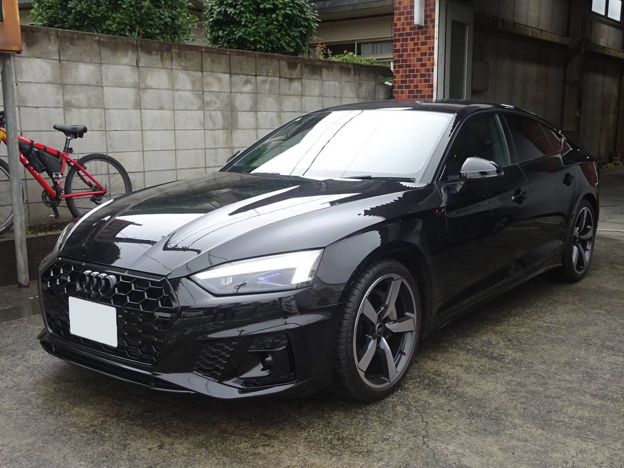 画像2: Audi純正A5/S5(F5)用オールグロスブラックエアガイドグリルセット