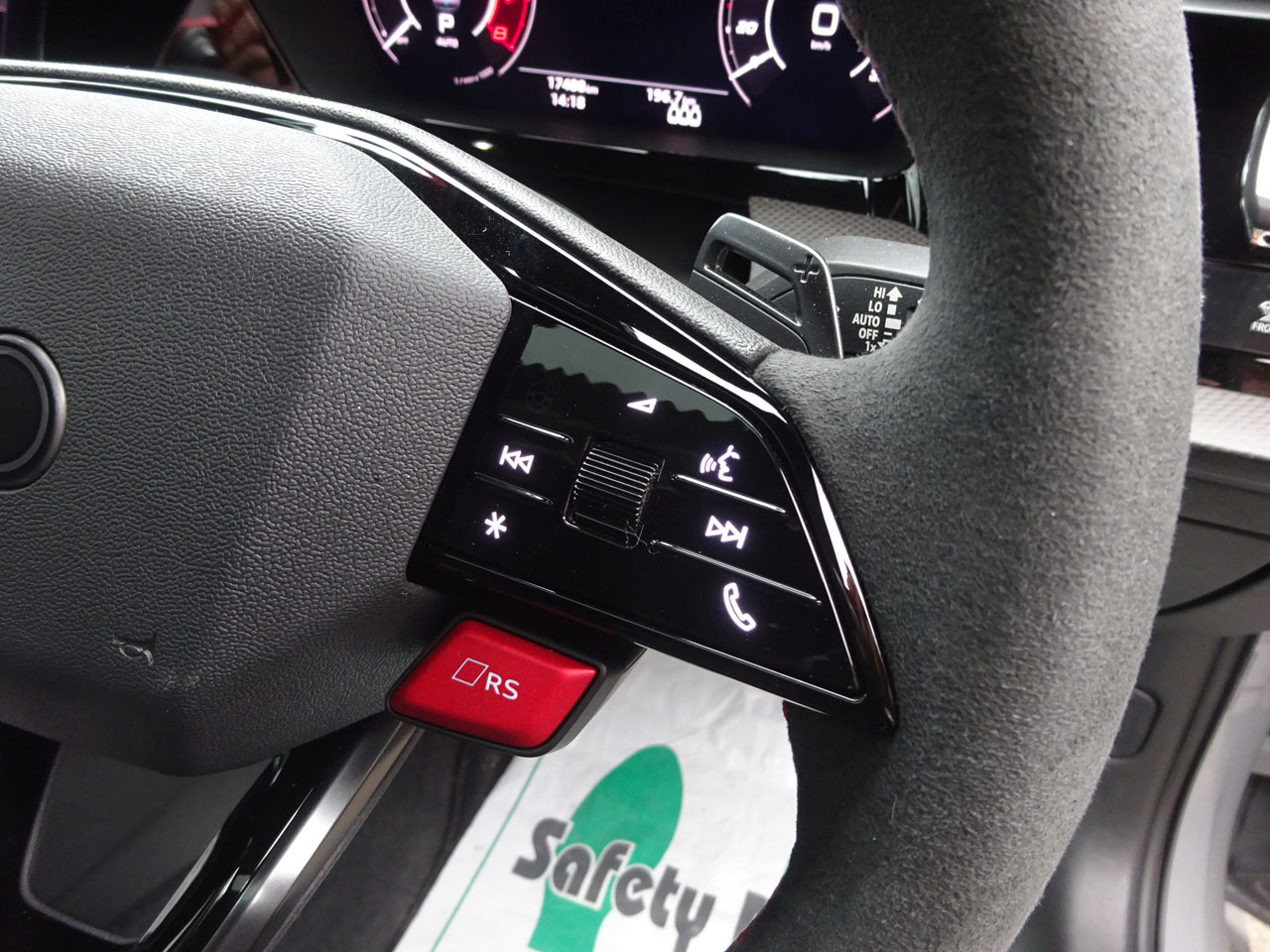 画像1: Audi純正RS 3(GY/8Y)2025FL後用物理マルチファンクションスイッチ