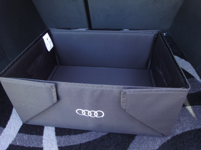 画像2: Audi純正トランクボックス